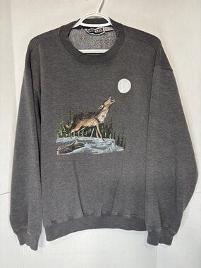 Vintage Court Club Men's Grey Crewneck Sweater Coyote Graphic Animal Print Shirt